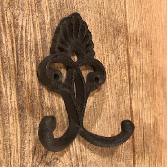 One (1) Crown Wall Double Hook 4 3/4" tall 4" wide Home Wall Decor ONE 0184-1025 - Picture 2 of 16